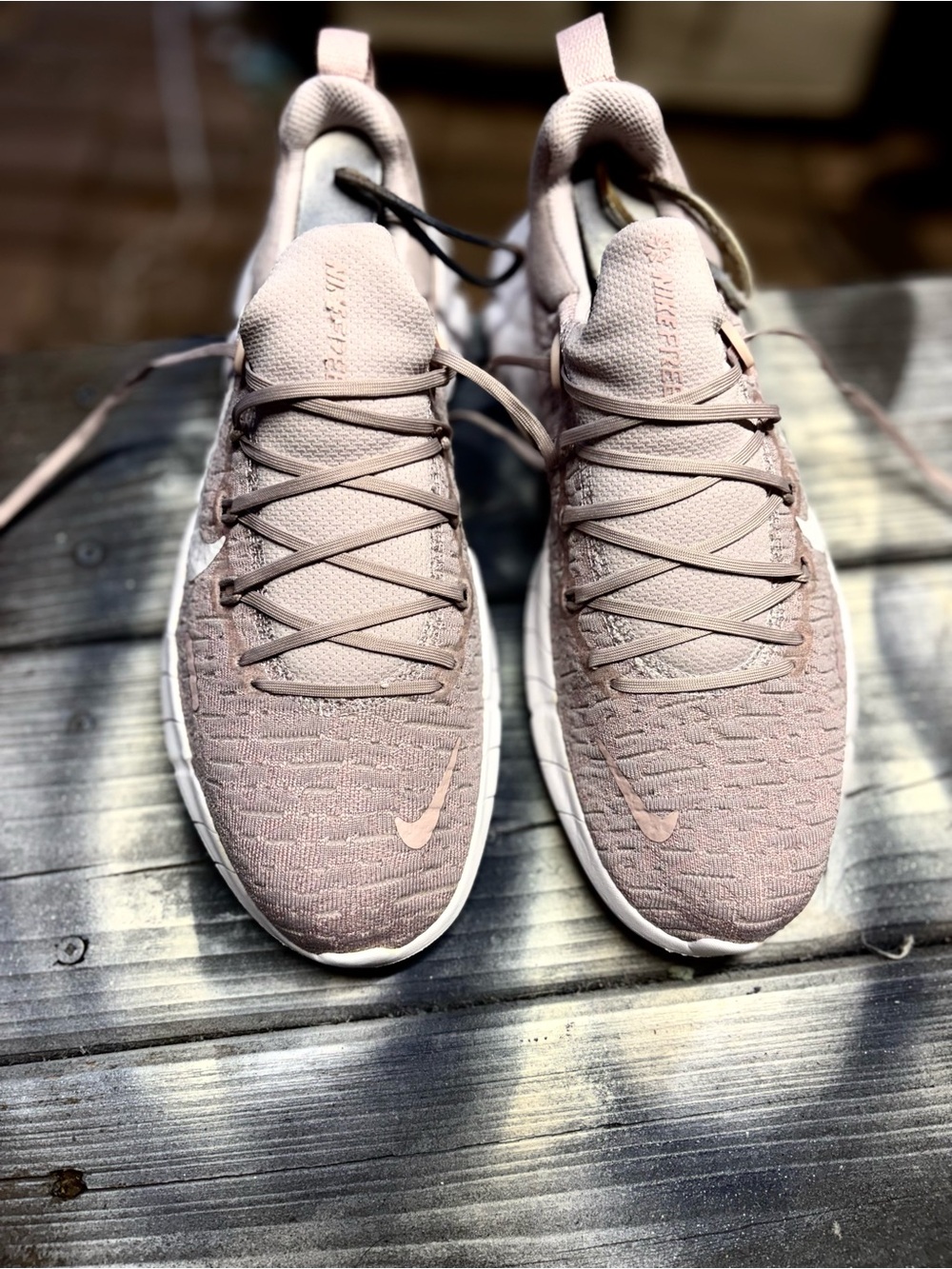 Nike Air Zoom Winflo 6
Pink & gray sneakers womens 8.5